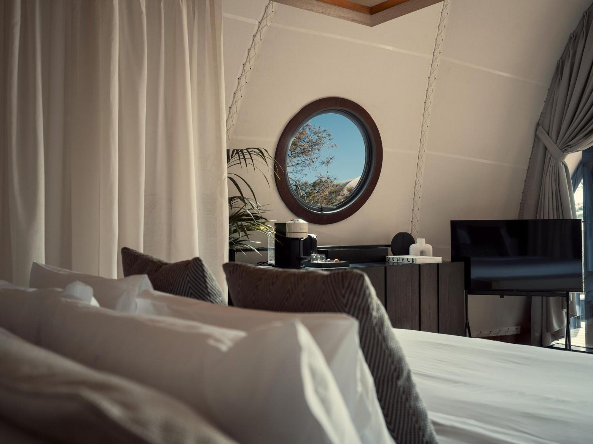 91 Athens Riviera, The Resort 외부 사진